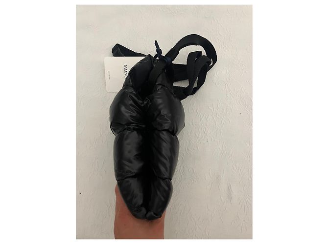 Moncler Rucksack aus schwarzem, gestepptem Nylon - Ansicht 5