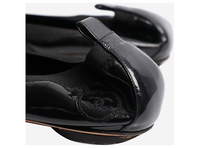 Chanel Ballerine in vernice nera elasticizzate - taglia EU 37 (UK 4) Nero - vista 4
