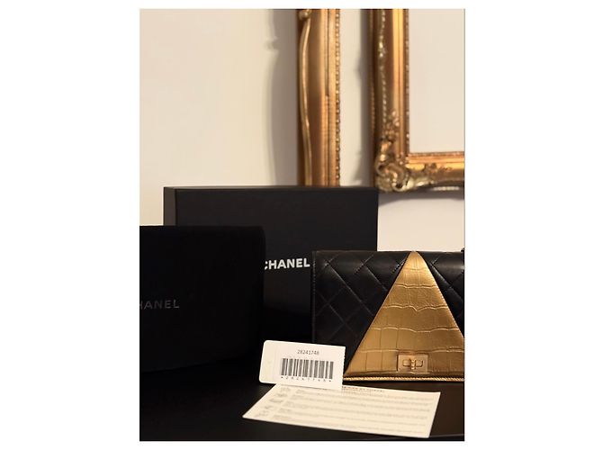 Wallet On Chain Portafoglio Chanel con catena in pelle nera dorata embossata Nero D'oro - vista 3