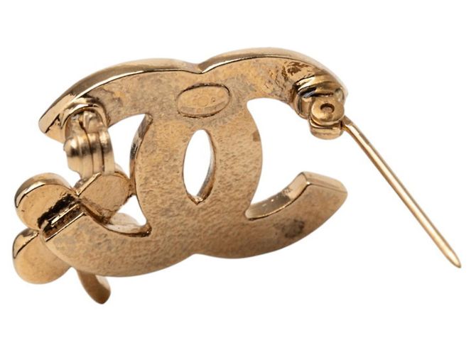 Timeless Broche Trevo Coco da Chanel Dourado - vista 3