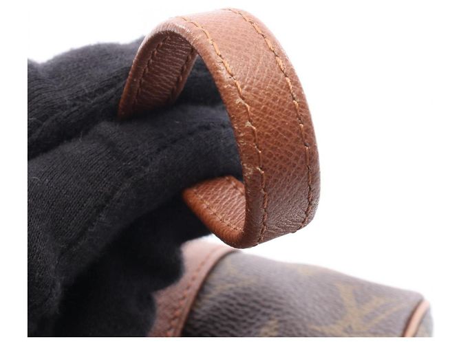 Borsa Louis Vuitton Papillon 26 Marrone Monogramma - vista 11