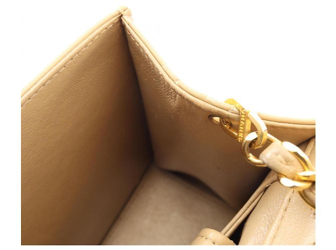 Vintage Matelassé Schultertasche von Chanel Beige - Ansicht 13