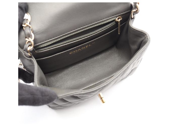 Borsa a Spalla Mini Matelassé Chanel Marrone - vista 3