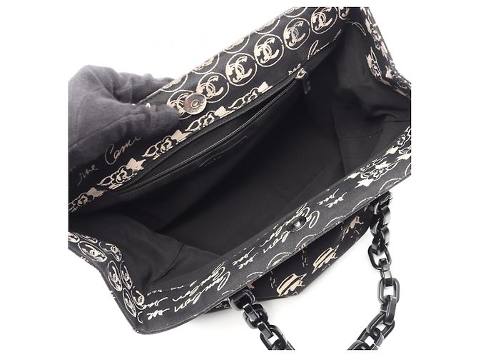Borsa Tote Camelia Coco Mark di Chanel Nero - vista 3