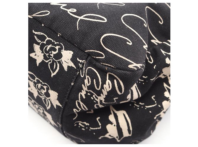 Borsa Tote Camelia Coco Mark di Chanel Nero - vista 7