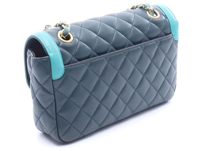 Borsa a mano Chanel Matelassé verde - vista 2