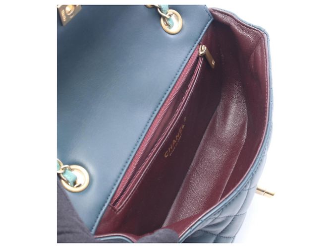 Borsa a mano Chanel Matelassé verde - vista 3