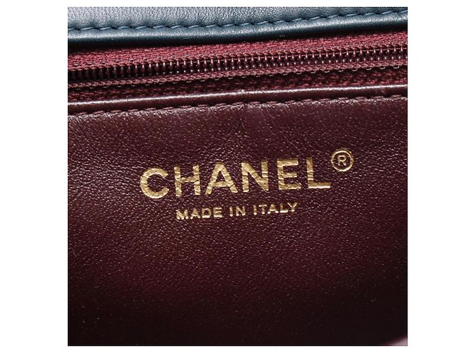 Borsa a mano Chanel Matelassé verde - vista 4