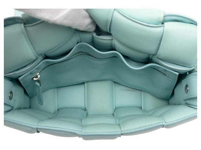 Borsa a Spalla Maxi Intrecciato Padded Cassette di Bottega Veneta Blu - vista 6
