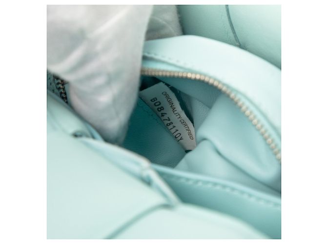 Borsa a Spalla Maxi Intrecciato Padded Cassette di Bottega Veneta Blu - vista 8