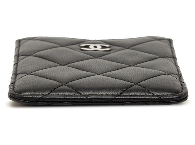 Custodia da viaggio matelassé Coco Mark di Chanel Nero - vista 3