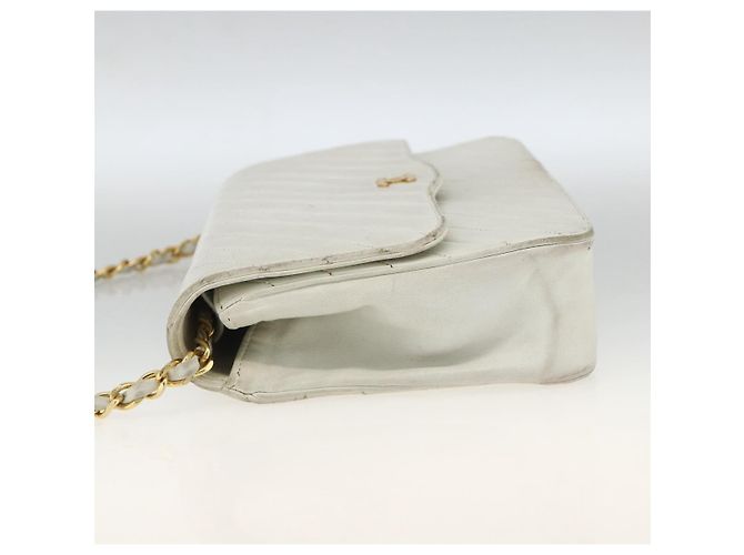 Chanel Matelassé Chain Leather Bianco - vista 4