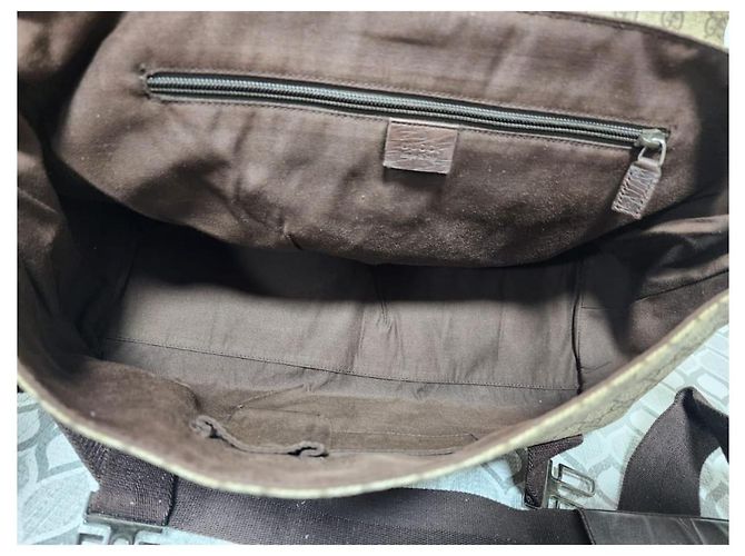 GUCCI GG Plus Monogram Umhängetasche mit doppelter Schnalle Beige/Braun - Ansicht 13