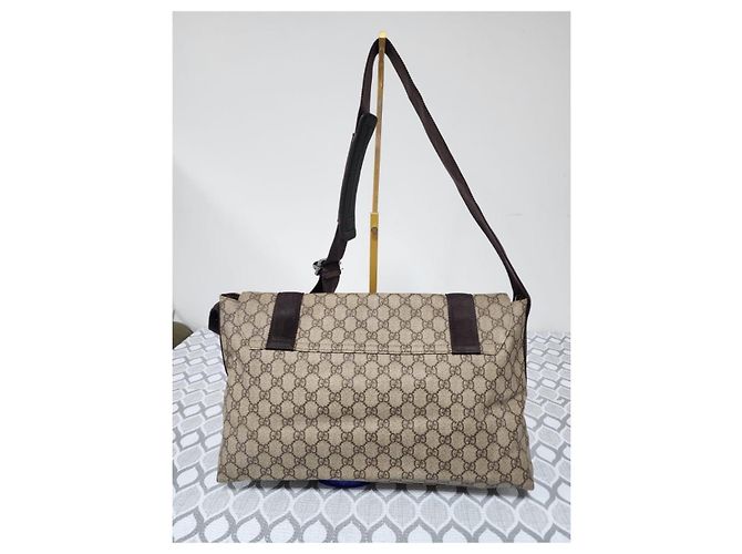 GUCCI GG Plus Monogram Umhängetasche mit doppelter Schnalle Beige/Braun - Ansicht 3