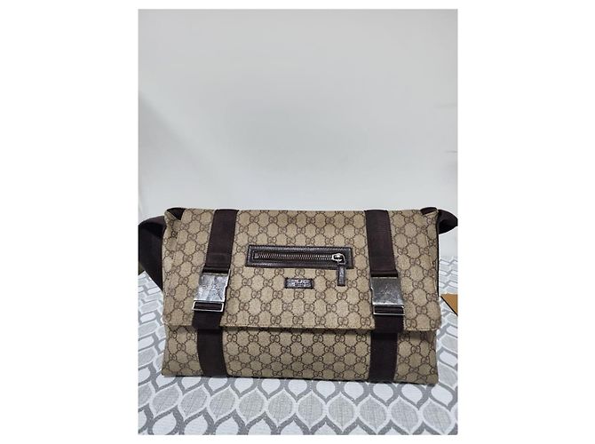 GUCCI GG Plus Monogram Umhängetasche mit doppelter Schnalle Beige/Braun - Ansicht 4