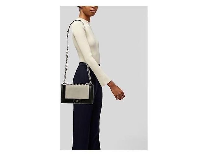 Borsa Boy Medium con Chiusura Chanel Crema/Nera Nero Crudo - vista 14