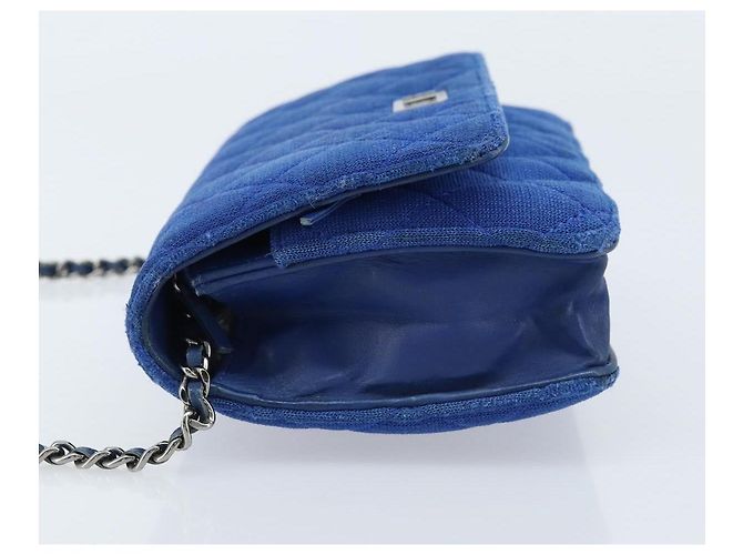 Wallet On Chain Cartera Chanel con cadena de lona Azul marino - vista 5