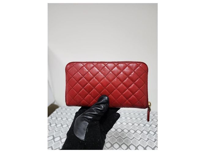 Prada Quilted Leather Zippy Wallet Red - view 3