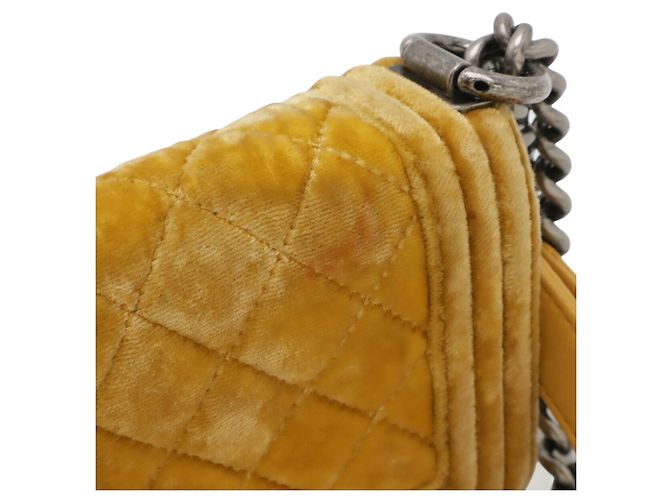 Borsa a Spalla Chanel Boy Chanel Matelassé Coco Mark Chain Giallo - vista 5