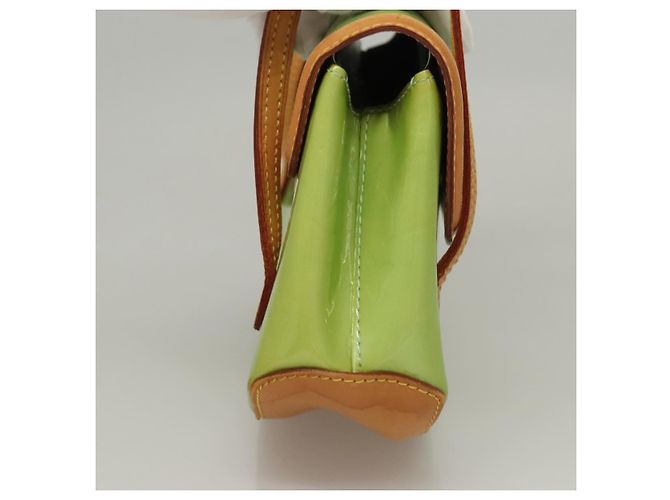 Louis Vuitton Biscayne Bay Monogram Vernis PM Verde - vista 4
