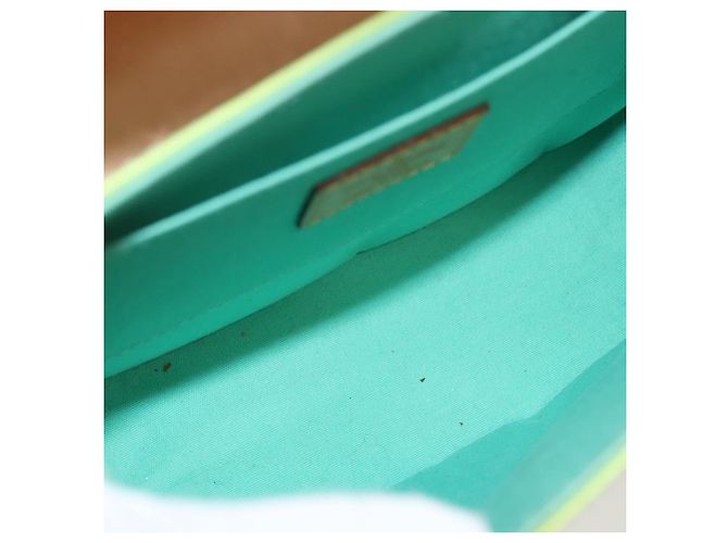 Louis Vuitton Biscayne Bay Monogram Vernis PM Verde - vista 5