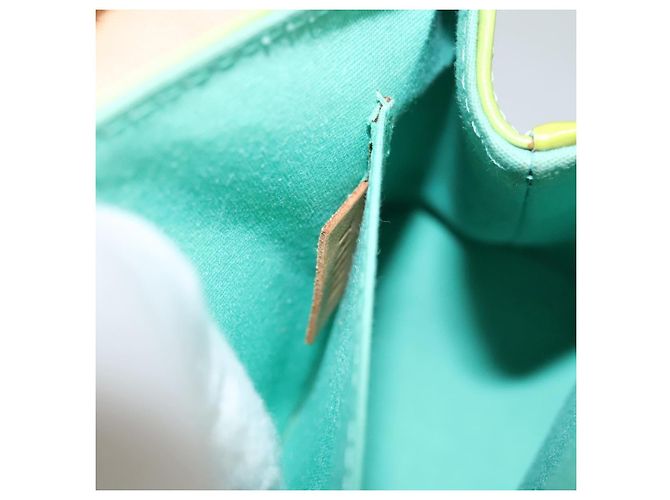 Louis Vuitton Biscayne Bay Monogram Vernis PM Verde - vista 7