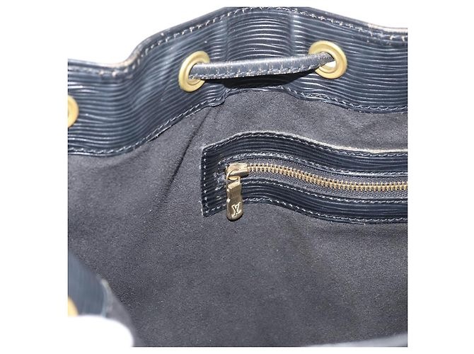 Noe LOUIS VUITTON Borsa a Spalla Petit Noé Epi Nera M44102 LV Auth 175772 Nero - vista 20