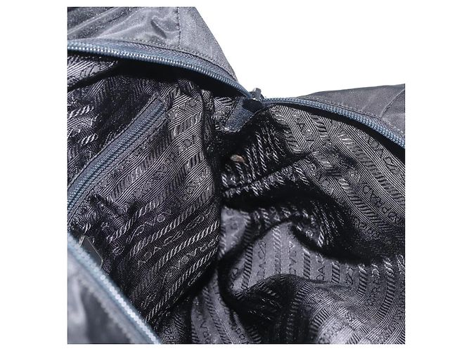 Prada Tote Bag aus schwarzem Nylon mit Silber authentisch 175704 - Ansicht 20