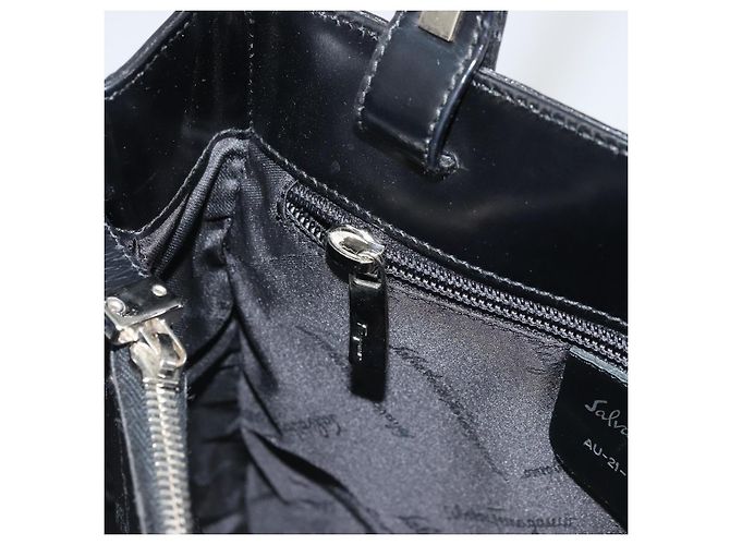 Borsa Tote Gancini in pelle nera e argento di Salvatore Ferragamo Auth 176582 Nero - vista 19