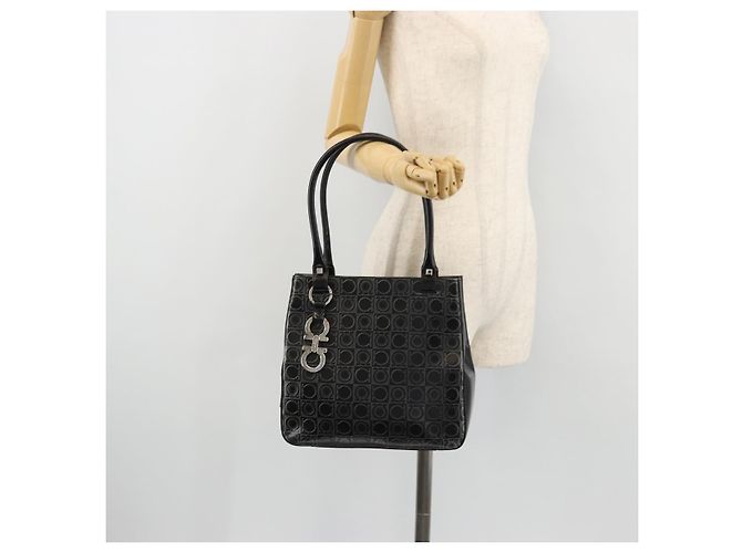 Borsa Tote Gancini in pelle nera e argento di Salvatore Ferragamo Auth 176582 Nero - vista 23