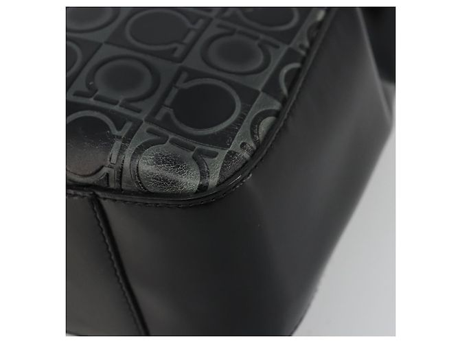Borsa Tote Gancini in pelle nera e argento di Salvatore Ferragamo Auth 176582 Nero - vista 9