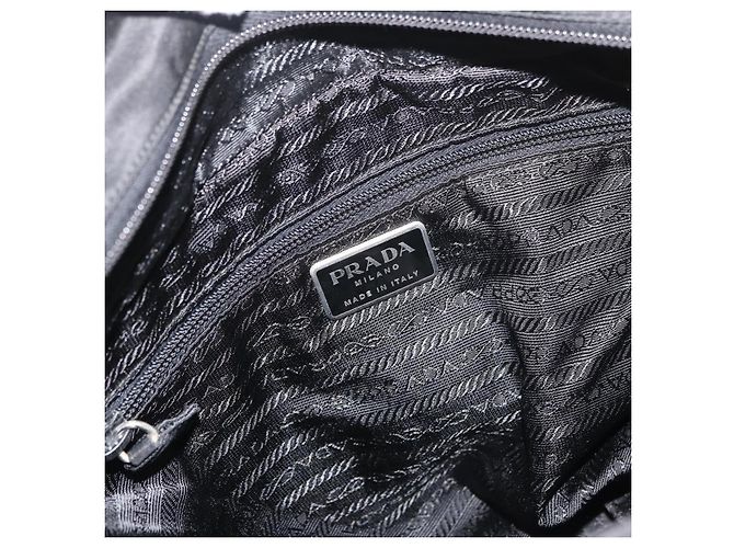 Prada Tote Bag aus schwarzem Nylon mit silberner Authentizität 176592 - Ansicht 18