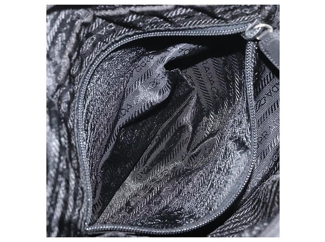 Prada Tote Bag aus schwarzem Nylon mit silberner Authentizität 176592 - Ansicht 22