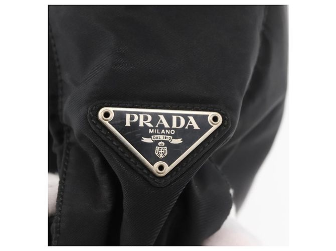 Prada Tote Bag aus schwarzem Nylon mit silberner Authentizität 176592 - Ansicht 9