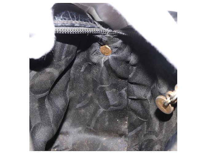 Bolso de Hombro Vala de Cuero Negro y Dorado Salvatore Ferragamo Auth ka4001 - vista 19