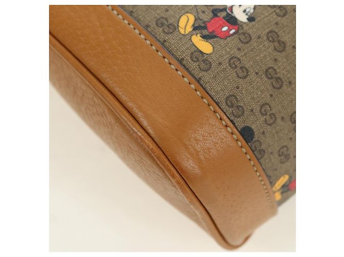 Gucci Zaino Disney Micro GG Supreme in PVC beige e oro 552884 Auth YKZ1317M D'oro - vista 17