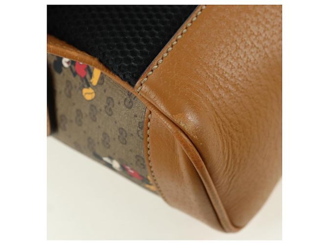 Gucci Zaino Disney Micro GG Supreme in PVC beige e oro 552884 Auth YKZ1317M D'oro - vista 18