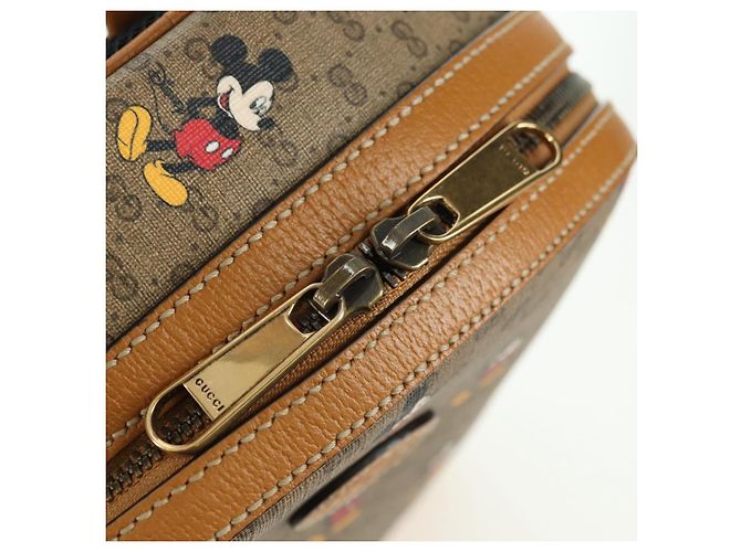 Gucci Zaino Disney Micro GG Supreme in PVC beige e oro 552884 Auth YKZ1317M D'oro - vista 22