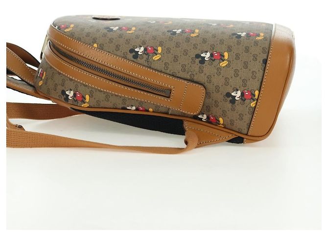 Gucci Zaino Disney Micro GG Supreme in PVC beige e oro 552884 Auth YKZ1317M D'oro - vista 3