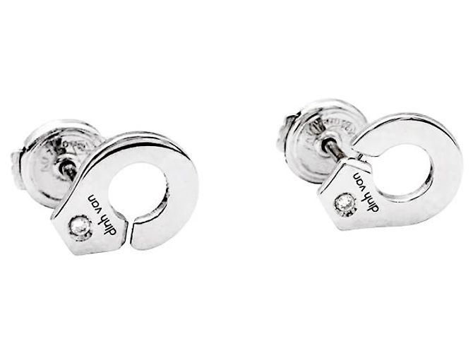 Orecchini Dinh Van, "Manette" in oro bianco e diamanti. - vista 3