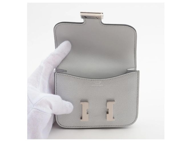 Billetera compacta Constance Slim en cabra siamés de Hermès Plata - vista 3