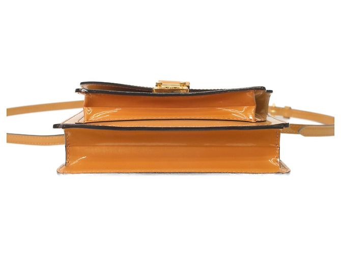 Borsa a Spalla Monceau BB Vernice Beige Louis Vuitton - vista 5