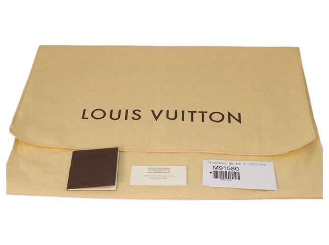 Borsa a Spalla Monceau BB Vernice Beige Louis Vuitton - vista 9
