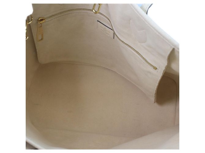 Borsa tote Neverfull MM in Monogram Empreinte Louis Vuitton Crudo - vista 6