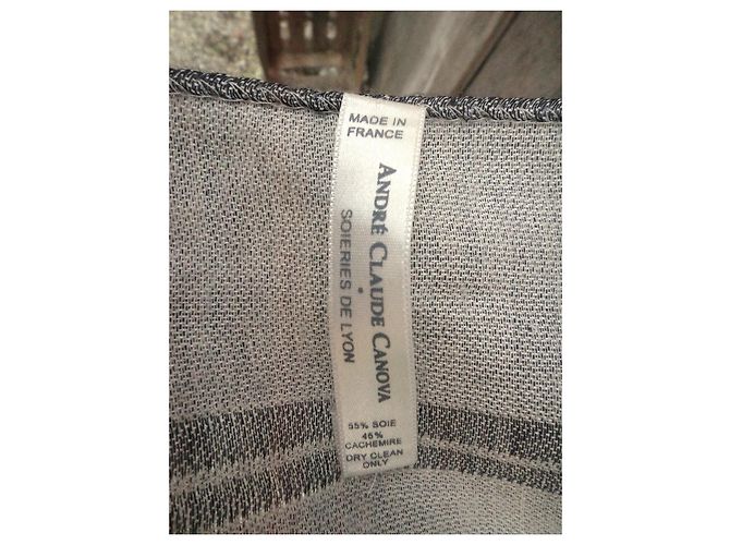 Stola Audemars Piguet André Claude Canova Seta e Cashmere Grigia Grigio - vista 3