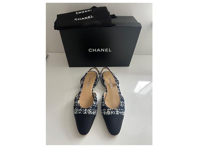 Chanel Scarpe Slingback in Tweed Blu Navy - vista 2