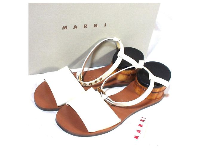 Marni Lackleder-Sandalen Beige Aus weiß - Ansicht 8