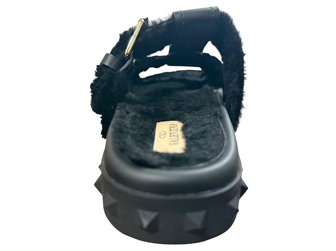 Sandalias de shearling Rockstud Valentino Garavani Negro - vista 9