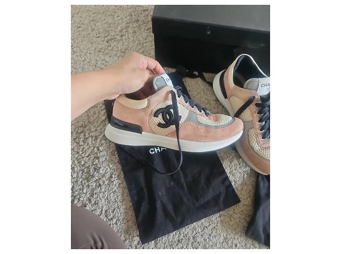 Sneakers Chanel in Pelle e Tessuto Rosa Nero Bianco Grigio - vista 2