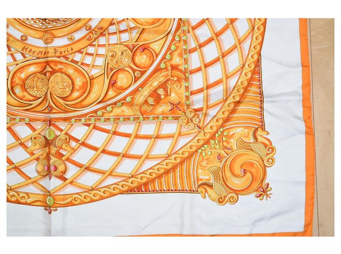 Sciarpa Hermès Monete E Simboli Dei Parisii 90 cm Sete Arancione RAK - vista 3